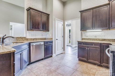 7965 Silver Maple Dr, Milton, FL 32583 photo 9