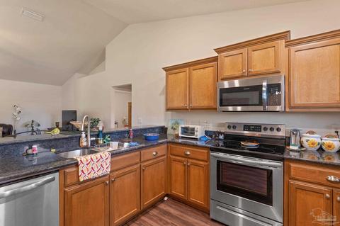 6705 Gettysburg Blvd, Milton, FL 32583 photo 10