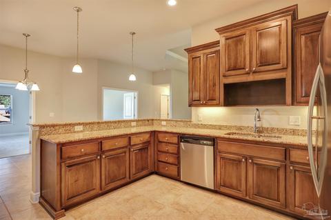 6218 Ithaca St, Milton, FL 32570 photo 3