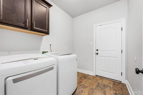 2125 Eagles Ridge Cv, Cantonment, FL 32533 photo 26