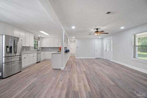 3618 Scoggins St, Pace, FL 32571 photo 9
