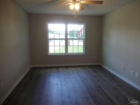 5989 Herlong Dr, Milton, FL 32570 photo 12
