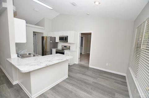 6070 Jameson Cr, Pace, FL 32571 photo 7