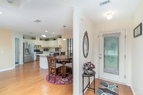 4725 Timberland Dr, Pace, FL 32571 photo 2