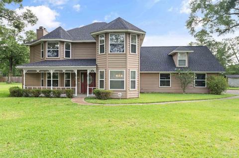 3260 Elcano Ln, Cantonment, FL 32533 photo 1