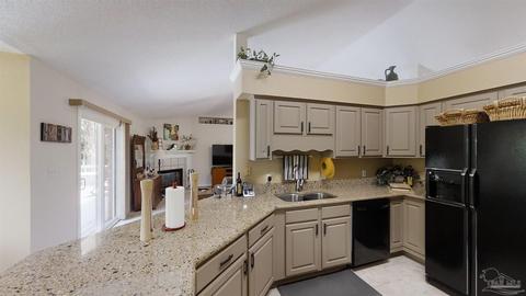 5585 Whispering Woods Dr, Pace, FL 32571 photo 13