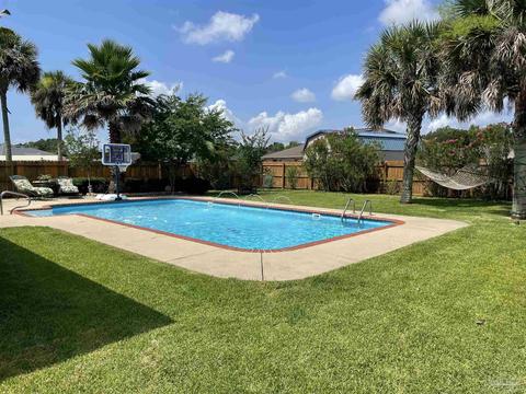 5468 Covered Bridge Ln, Pace, FL 32571 photo 3