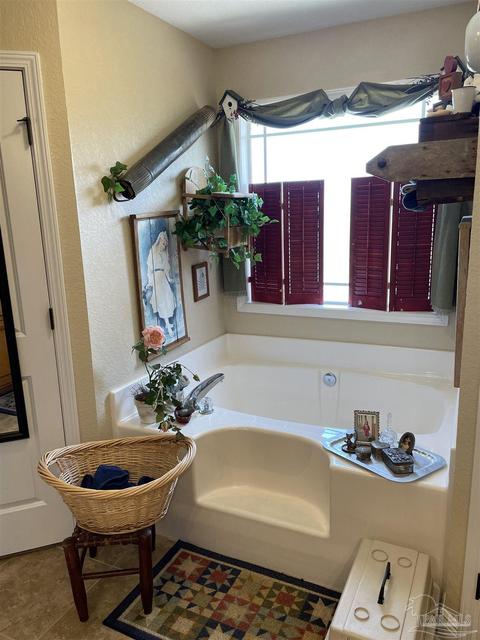 5468 Covered Bridge Ln, Pace, FL 32571 photo 6