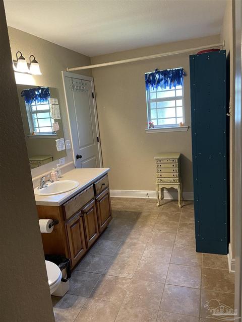 5468 Covered Bridge Ln, Pace, FL 32571 photo 10