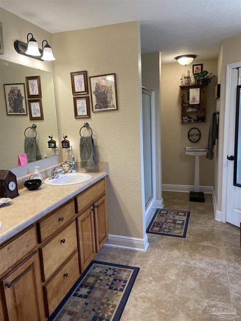 5468 Covered Bridge Ln, Pace, FL 32571 photo 7