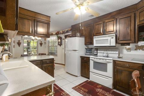 6301 Wisteria Dr, Milton, FL 32570 photo 18
