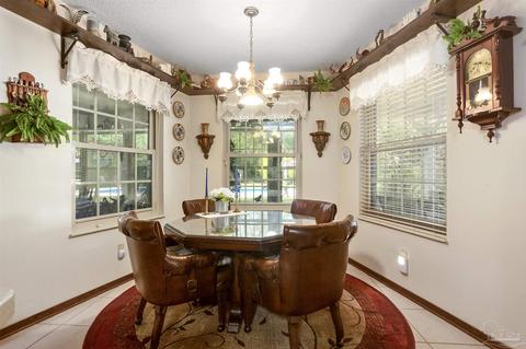 6301 Wisteria Dr, Milton, FL 32570 photo 13
