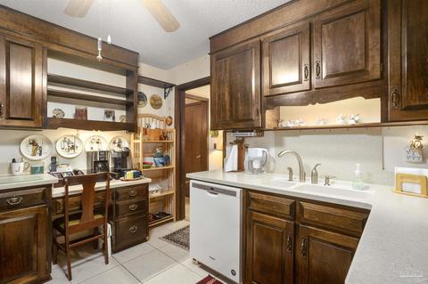 6301 Wisteria Dr, Milton, FL 32570 photo 15