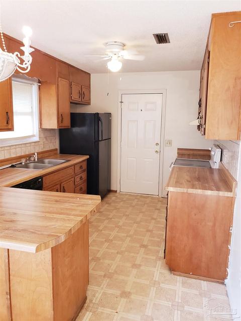 4233 N Island Rd, Pace, FL 32571 photo 7