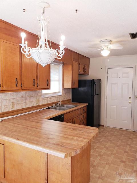 4233 N Island Rd, Pace, FL 32571 photo 8