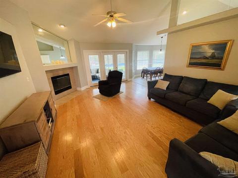 4274 Spindlewick Dr, Pace, FL 32571 photo 9