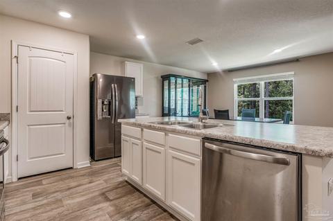4660 Perception Cir, Milton, FL 32570 photo 5