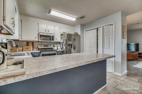 5109 Trenton Dr, Pace, FL 32571 photo 10