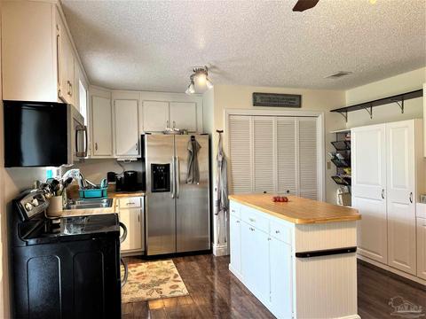 2410 S Pine Barren Rd, Mcdavid, FL 32568 photo 7