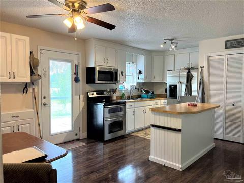 2410 S Pine Barren Rd, Mcdavid, FL 32568 photo 6