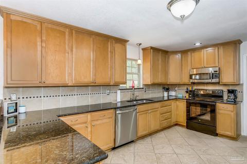 5638 Windham Rd, Milton, FL 32570 photo 8