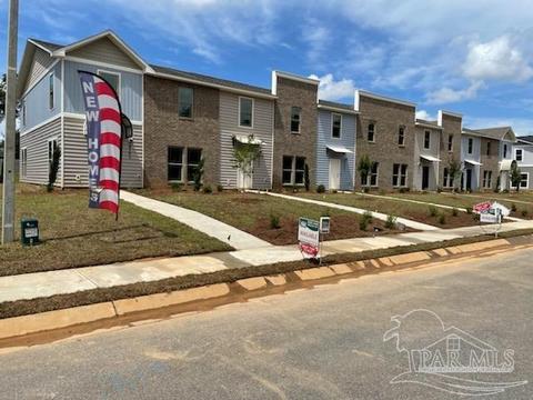 4407 Village Oak Ln, Pace, FL 32571 photo 1