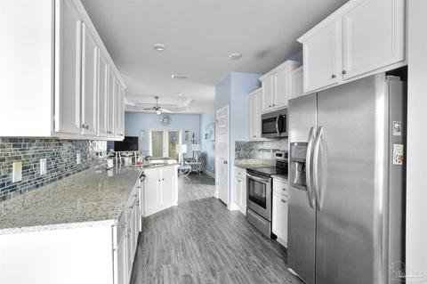 3864 Hawks Landing Cir, Pace, FL 32571 photo 3