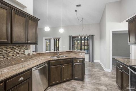 4817 Perspective Dr, Milton, FL 32570 photo 15