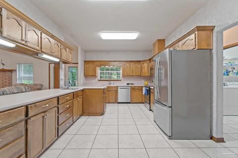 4594 Amblewood Ct, Pace, FL 32571 photo 8