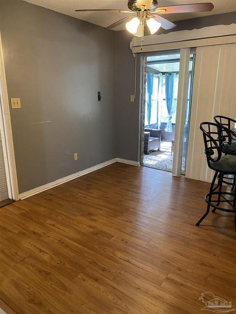 6499 Colonial Dr, Milton, FL 32570 photo 5
