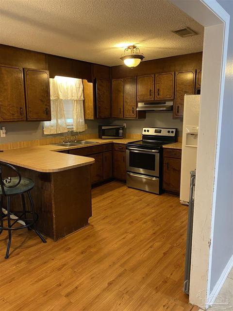 6499 Colonial Dr, Milton, FL 32570 photo 4