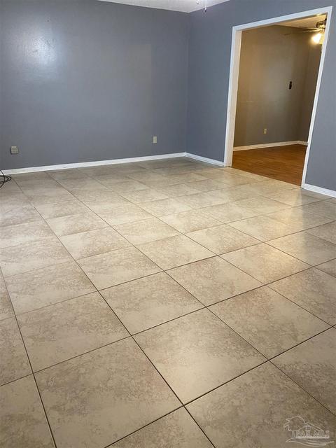 6499 Colonial Dr, Milton, FL 32570 photo 3