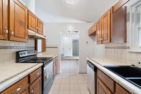 4236 Queens Ct, Pace, FL 32571 photo 12
