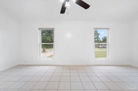 4236 Queens Ct, Pace, FL 32571 photo 5