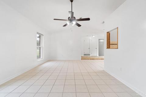 4236 Queens Ct, Pace, FL 32571 photo 6