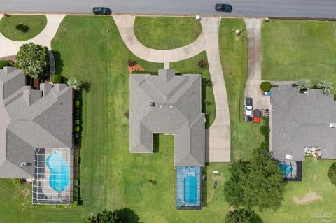 3152 Cobblestone Dr, Pace, FL 32571 photo 3