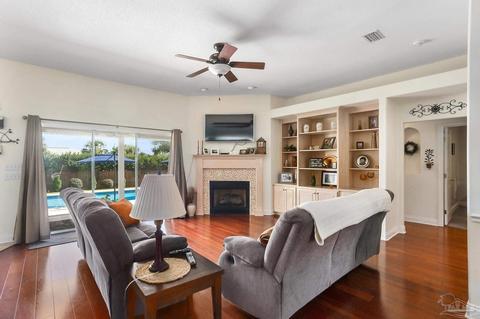 4255 Spindlewick Dr, Pace, FL 32571 photo 12