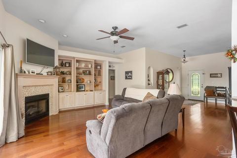 4255 Spindlewick Dr, Pace, FL 32571 photo 13