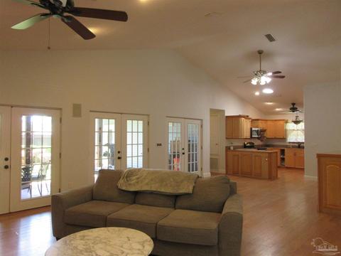 6717 Contentment St, Milton, FL 32583 photo 8