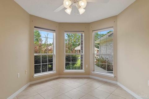 3911 Windsor Castle Blvd, Milton, FL 32583 photo 3