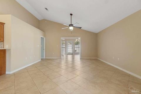 3911 Windsor Castle Blvd, Milton, FL 32583 photo 11
