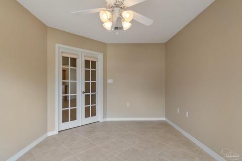 3911 Windsor Castle Blvd, Milton, FL 32583 photo 4