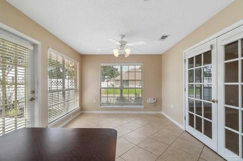 3911 Windsor Castle Blvd, Milton, FL 32583 photo 16