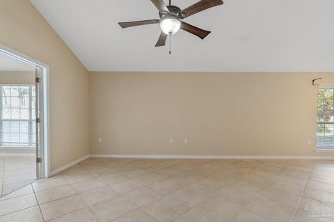 3911 Windsor Castle Blvd, Milton, FL 32583 photo 13