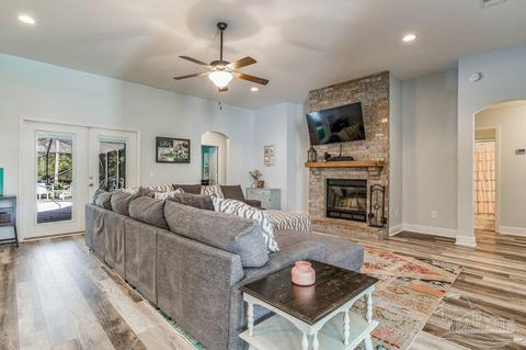 5923 Augustine Dr, Pace, FL 32571 photo 11