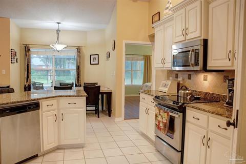 2913 Greystone Dr, Pace, FL 32571 photo 9