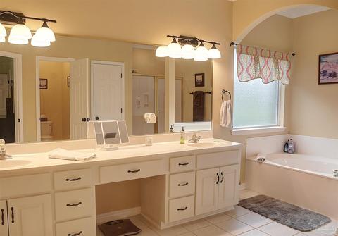 2913 Greystone Dr, Pace, FL 32571 photo 14