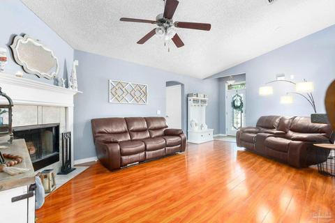 5013 Makenna Cir, Pace, FL 32571 photo 3