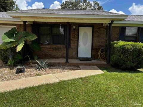 4200 Queens Ct, Pace, FL 32571 photo 2
