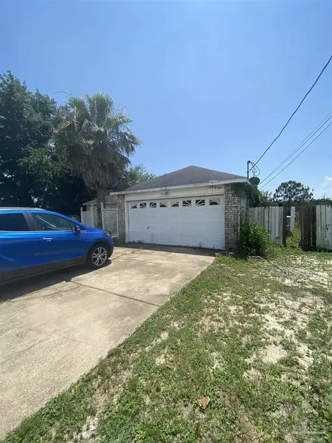 9465 E River Dr, Navarre, FL 32566 photo 1